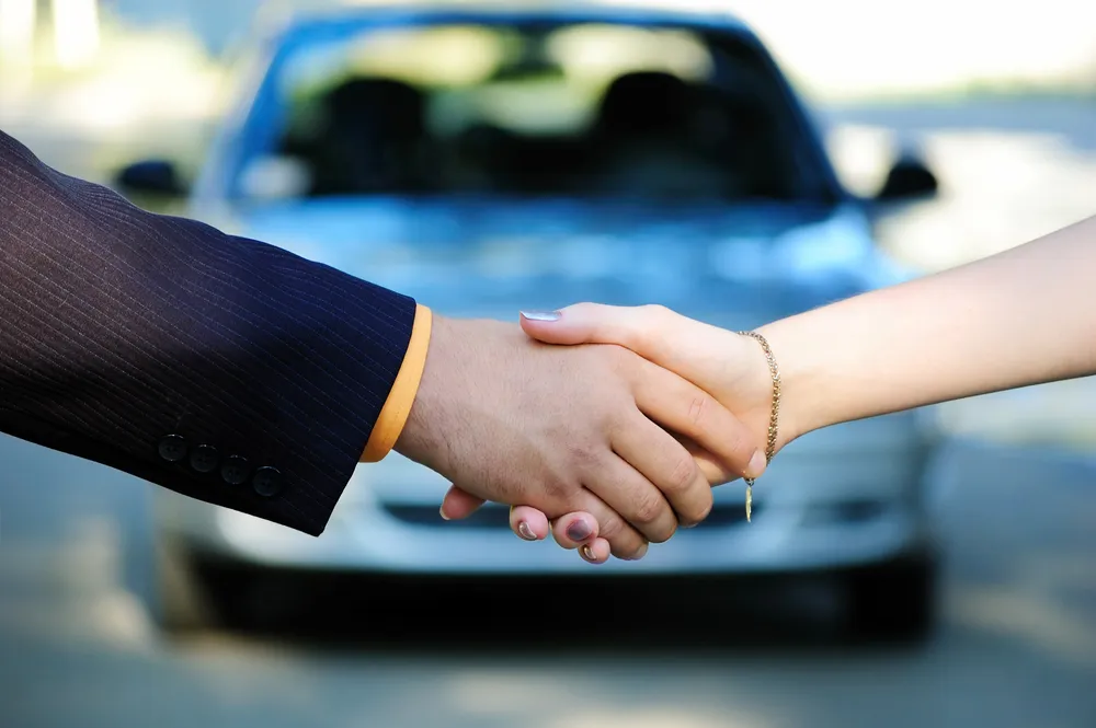 How to legally transfer car ownership